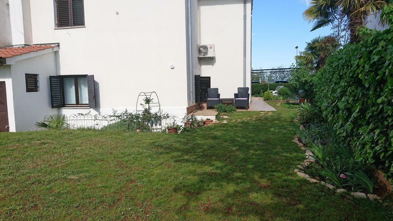 Apartment Devcic Porec Exterior photo